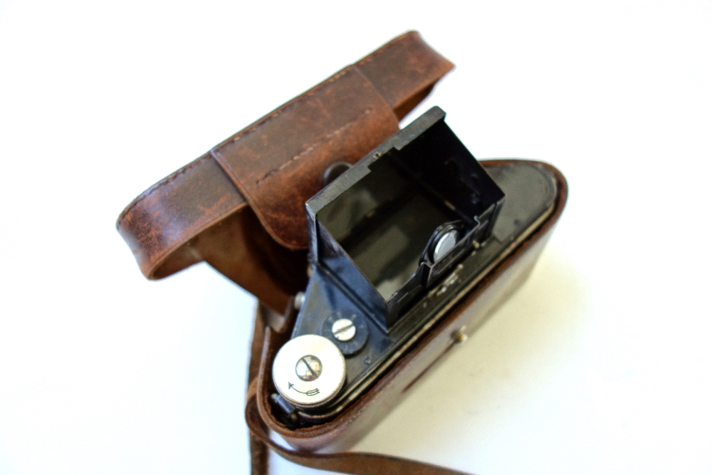 An Exacta VP camera, circa 1930, serial No 411832, - Image 5 of 7