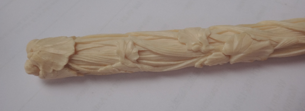 A Japanese ivory parasol handle, early 20th century, with carved foliate decoration and signature, - Image 5 of 12