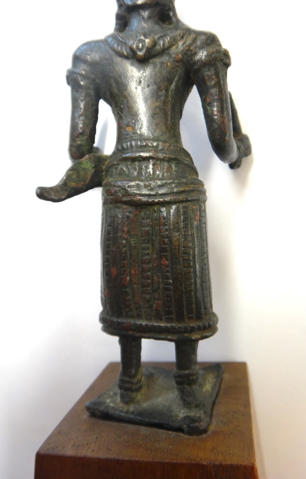 A Khmer bronze figure of a female deity, 13th century, - Image 10 of 10