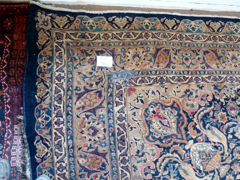 A Kashmar rug (390 x 301 approx) est: £4