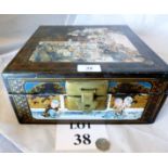 A Chinese lacquered box est: £30-£50 (A2