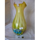 A large Murano glass type vase est: £40-£60 (AB11)