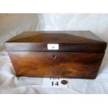 A late Regency mahogany tea caddy with divided interior (lacking interior) (a/f) est: £40-£60 (A2)