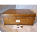 An oak jewel box with fitted interior (a/f) est: £25-£45 (AB12)