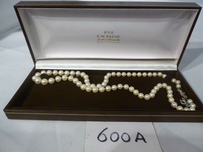 A boxed cultured pearl necklace with diamond clasp est: £30-£50