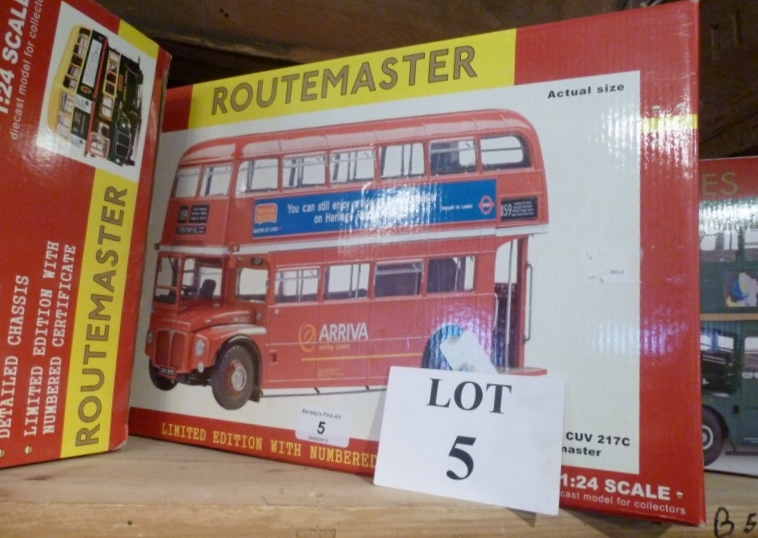 A Sun Star Limited Edition  1:24 die cast model replica 'The Last Route Master' in original box