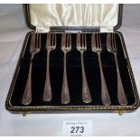 A set of six silver cake forks Sheffield 1921 boxed est: £20-£40