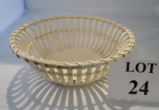 A 19th century pearl ware basket stamped HD & Co to base est: £25-£40 (A2)