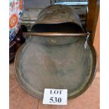 A Victorian copper helmet coal scuttle est: £20-£30 (BF29)