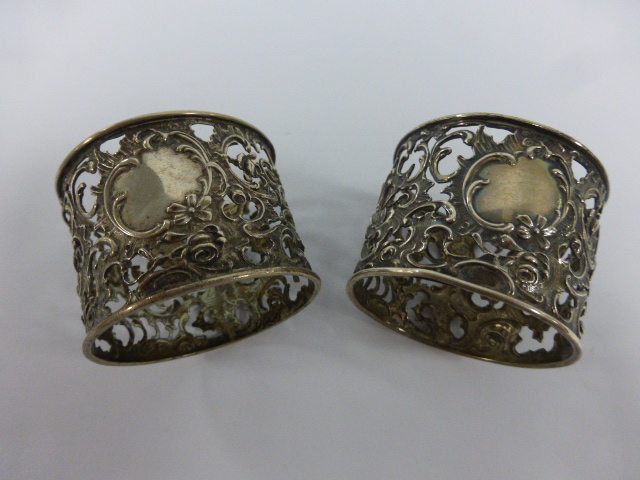 Pair of Russian silver napkin rings with