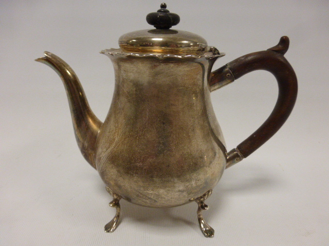 Bachelors silver tea/coffee pot, hallmar