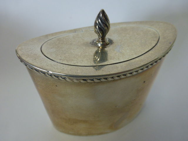 Late Victorian silver tea caddy of navet - Image 2 of 3