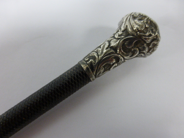 Riding Crop with white metal mounts and - Image 2 of 2