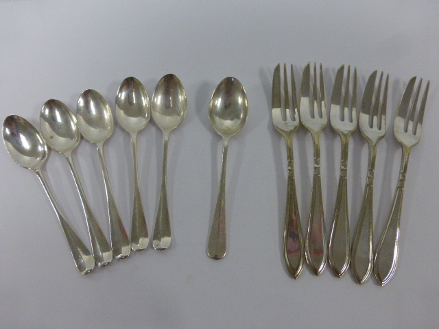 A set of five silver teaspoons, hallmark