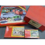 TRI-ANG/HORNBY; R.589 Ultra Modern Station Building Kit, R.410 Operating Turntable, R.