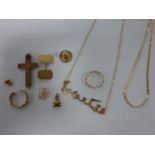 Collection of 9ct gold jewellery to include a Islamic 'Victoria' necklace, a diamond set pendant,