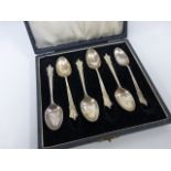 Cased set of late Victorian six silver spoons,