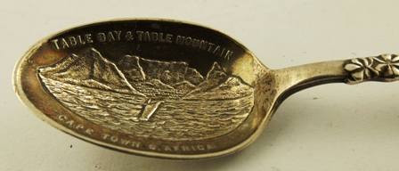 LEVI & SALAMAN A SILVER AND ENAMELLED COMMEMORATIVE SPOON for Table Bay and Table Mountain, Cape - Image 2 of 4