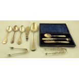 A MIXED LOT TO INCLUDE GEORGE III SILVER TABLE SPOON, three TEASPOONS, BUTTER KNIFE, JAM SPOON