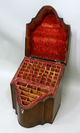 A GEORGE III MAHOGANY KNIFE BOX having sloping hinged lid over serpentine front, remains of original - Image 3 of 3