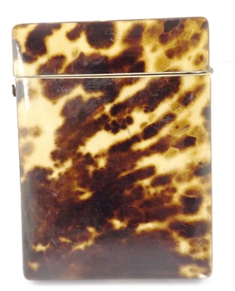 A VICTORIAN TORTOISESHELL VISITING CARD CASE having top opening with blue interior, 10.5cm x 80mm