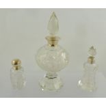 JAMES DEAKIN & SONS (JOHN & WILLIAM F. DEAKIN) A 20TH CENTURY SILVER MOUNTED CUT GLASS SCENT BOTTLE,