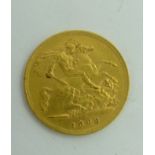 A LATE VICTORIAN GOLD HALF SOVEREIGN COIN dated 1898