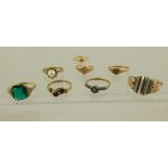 AN ASSORTMENT OF GOLD AND SILVER COLOURED METAL DRESS RINGS and remnants, mixed sizes