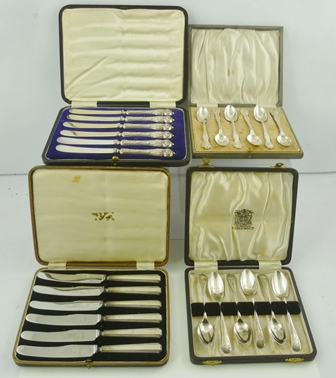 JAMES DEAKIN & SONS (JOHN & WILLIAM F. DEAKIN) A LATE VICTORIAN SET OF SIX SILVER TEASPOONS, with