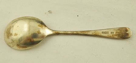 WALKER & HALL A SET OF SIX OLD ENGLISH SILVER SUNDAE SPOONS each with plain rounded bowl, - Image 4 of 4