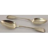 A PAIR OF VICTORIAN SILVER FIDDLE PATTERN SERVING SPOONS, 186.5g