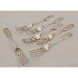 MIXED MAKERS A SUITE OF SIX VICTORIAN FIDDLE PATTERN SILVER DESSERT FORKS, various Victorian assays,