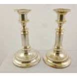 A PAIR OF SHEFFIELD PLATED TELESCOPIC CANDLESTICKS circa 1820, 20cm retracted