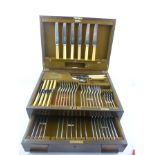 MAPPIN & WEBB A 1930's EPNS FITTED OAK CANTEEN OF FLATWARE AND CUTLERY "Grecian" pattern, eight