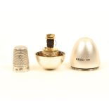 A Victorian silver egg form sewing etui, screw thread, silver gilt interior with needle cylinder and