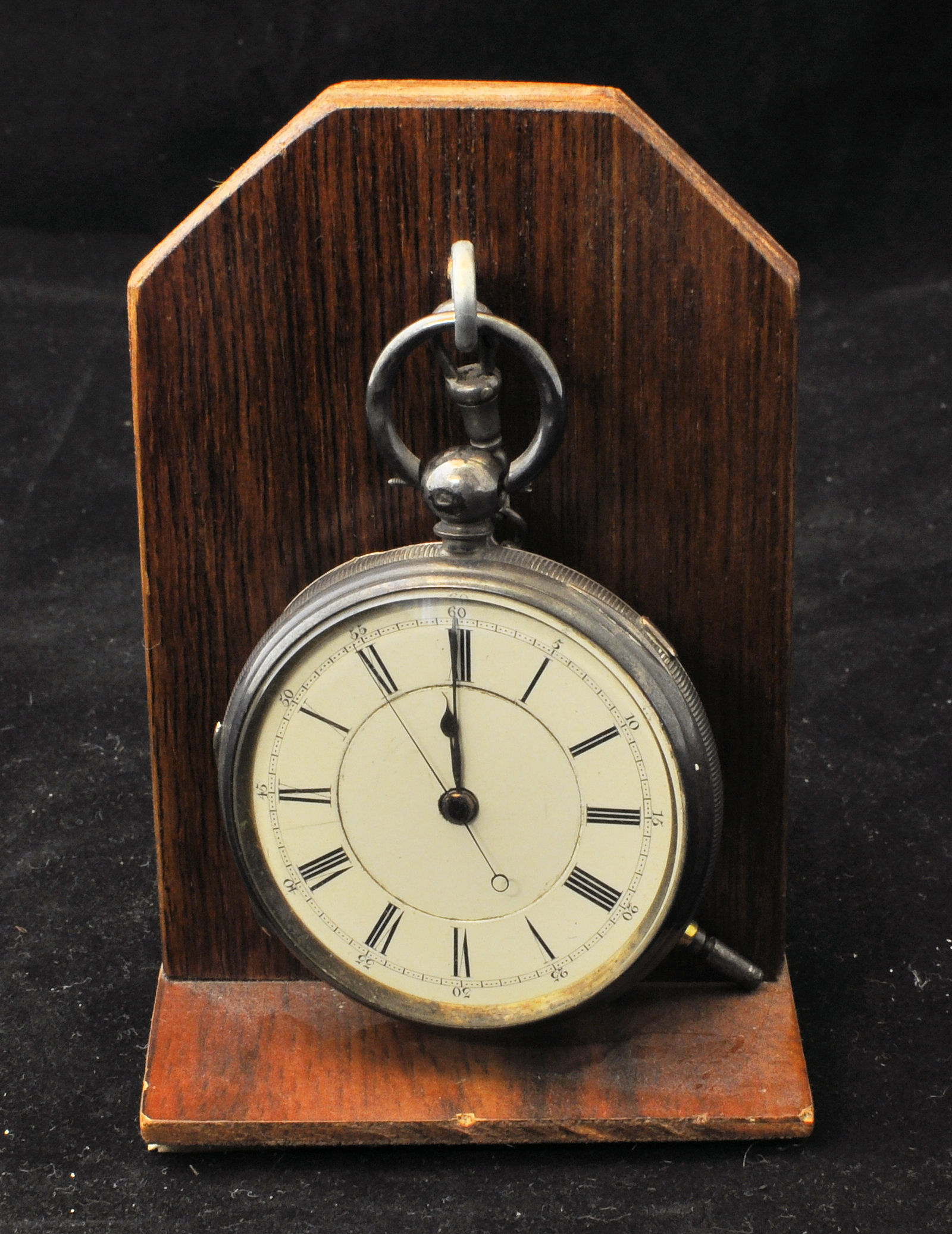 A Victorian key wind open face Pocket Watch with white dial in silver case, Chester, 1882 and on a