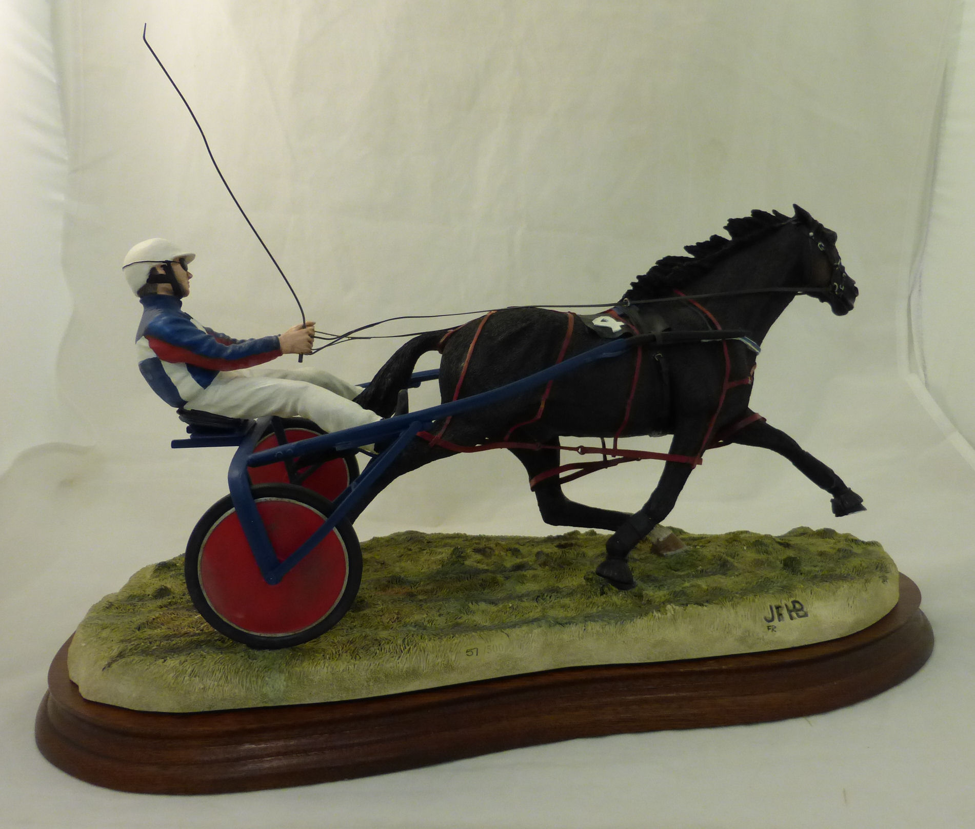 A Border Fine Arts limited edition Figure "Off and Pacing" no. 57/500, with certificate.