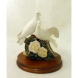 A Border Fine Arts Group of two doves "Peace and Harmony", boxed.