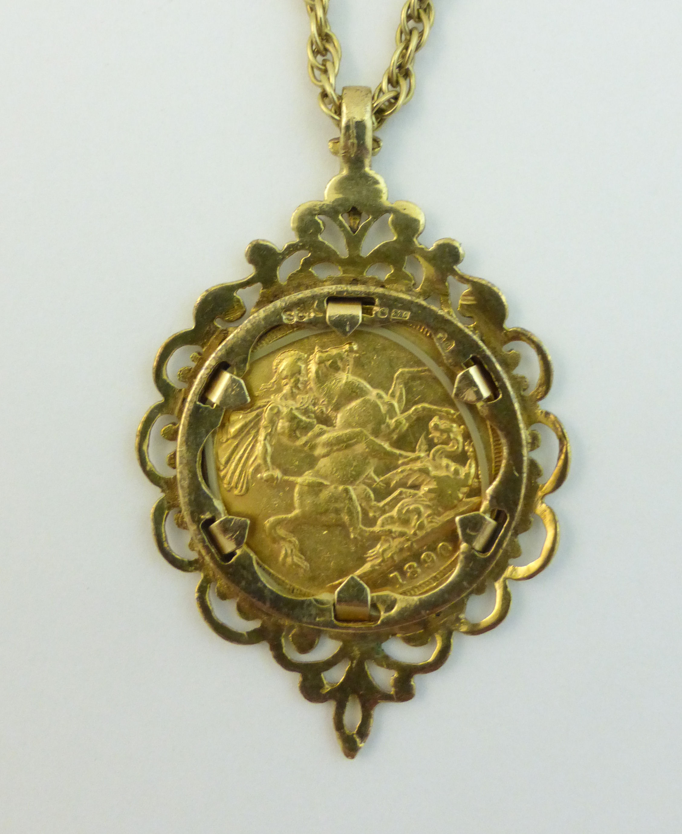 A Victorian gold Sovereign, 1890, in 9ct gold Pendant Mount, and an unmarked gold Chain, 21.5 - Image 2 of 2