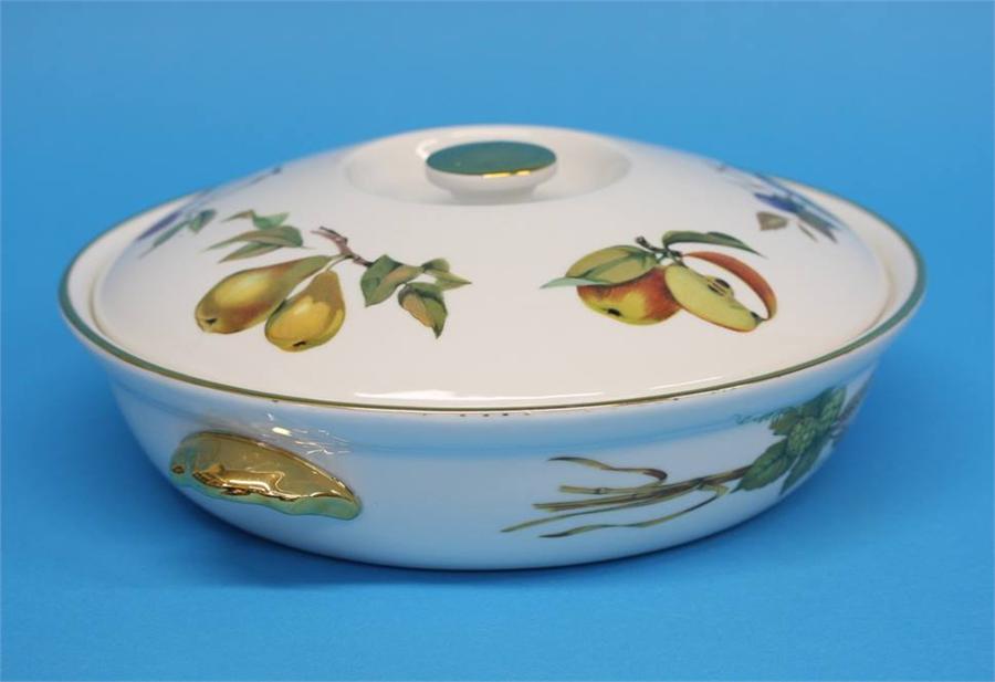 A large quantity of Royal Worcester 'Evesham Ware'. - Image 3 of 25