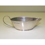 Edwardian silver sauce boat of small proportion, plain form, with reeded base, Sheffield, 1906,