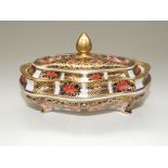 Royal Crown Derby lidded trinket box , rectangular form , circa 1918 , length 10 cm height 6 cm