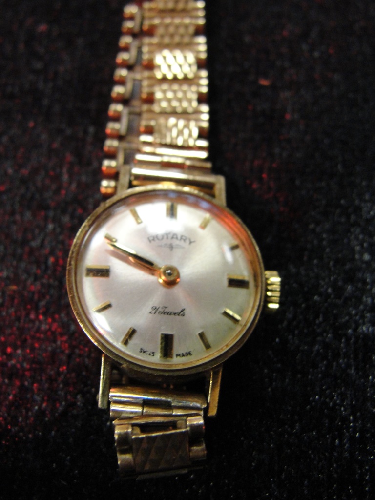 A 9ct Rotary ladies watch