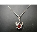 A 9ct white gold box link necklace with