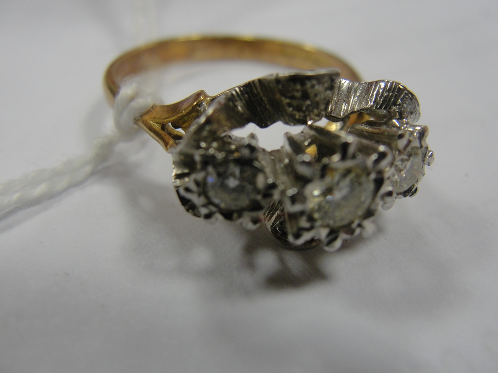 An 18ct gold diamond trilogy 'ballerina' ring: approx total diamond weight .50 (size N)