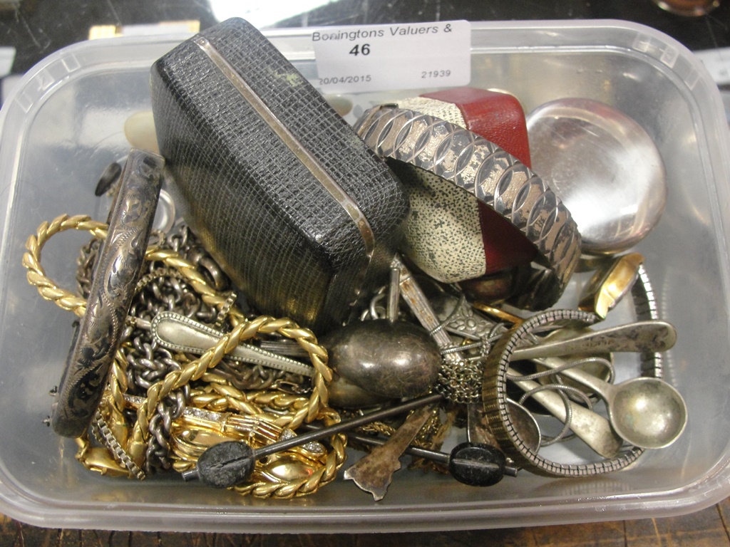 A quantity of miscellaneous items to inc a silver Albert