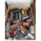 A box of unboxed Hornby 00 gauge coachee,