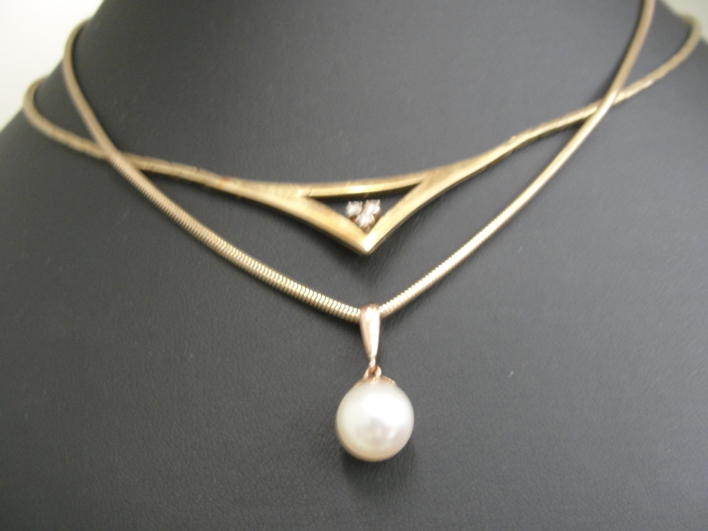 9ct chains with diamond and pearl pendants