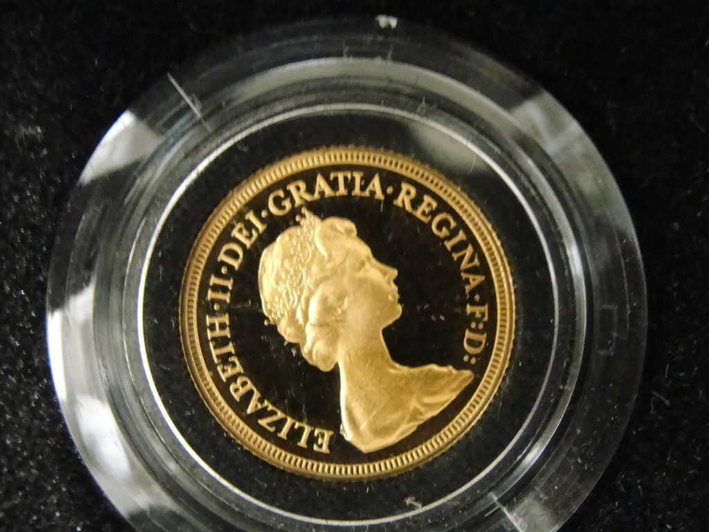 Proof 1979 sovereing in case from Royal Mint