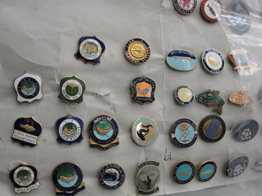 Approx 200 vintage angling badges,